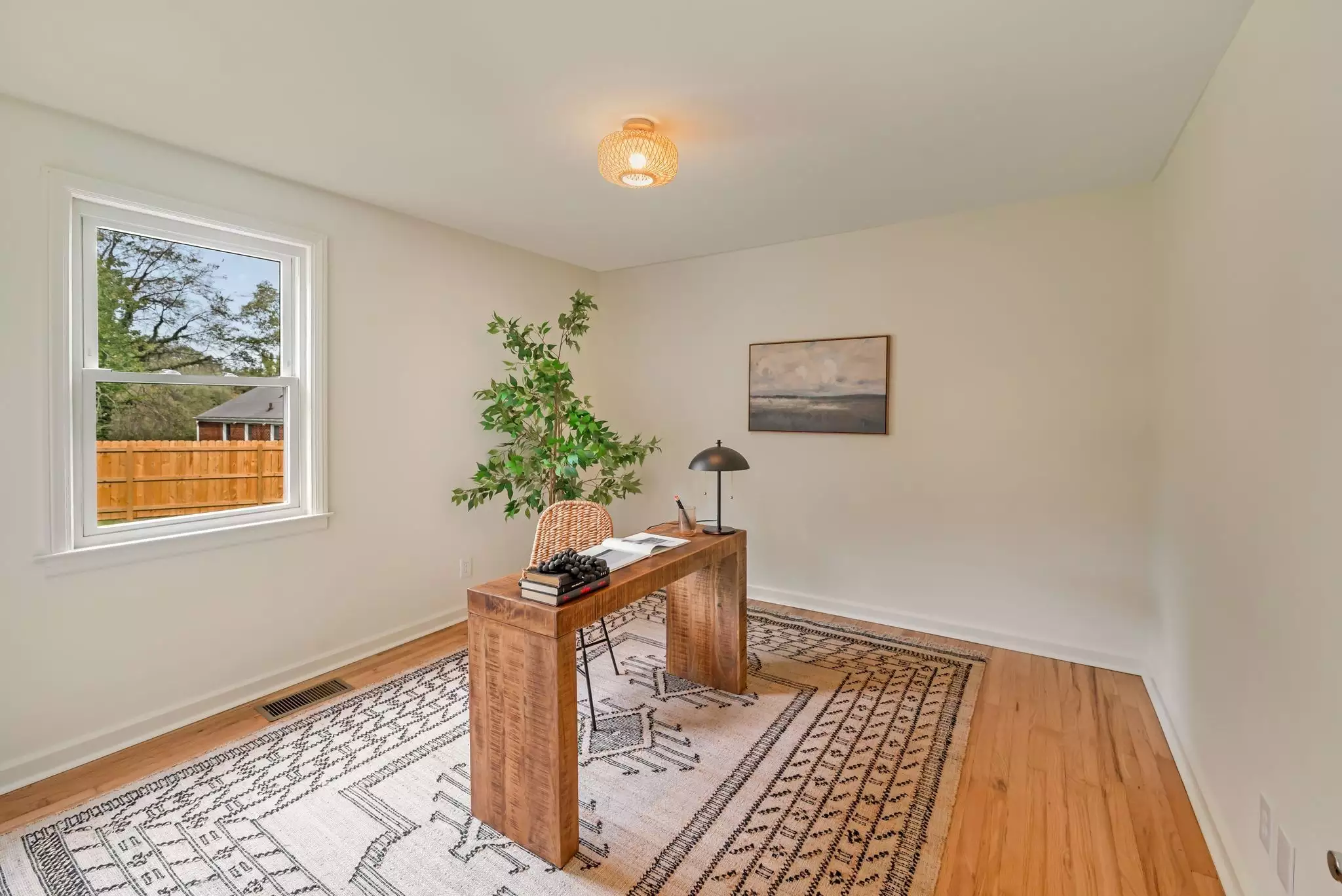 732 Drummond Dr, Nashville, TN  37211