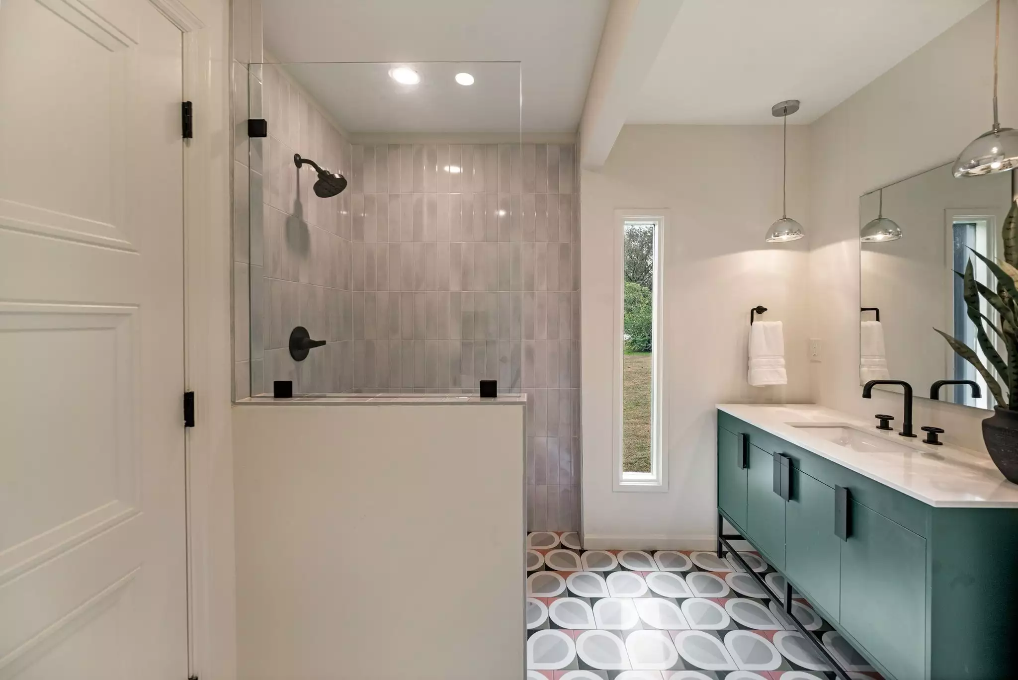 732 Drummond Dr, Nashville, TN  37211