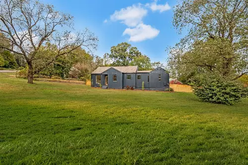 732 Drummond Dr, Nashville, TN  37211