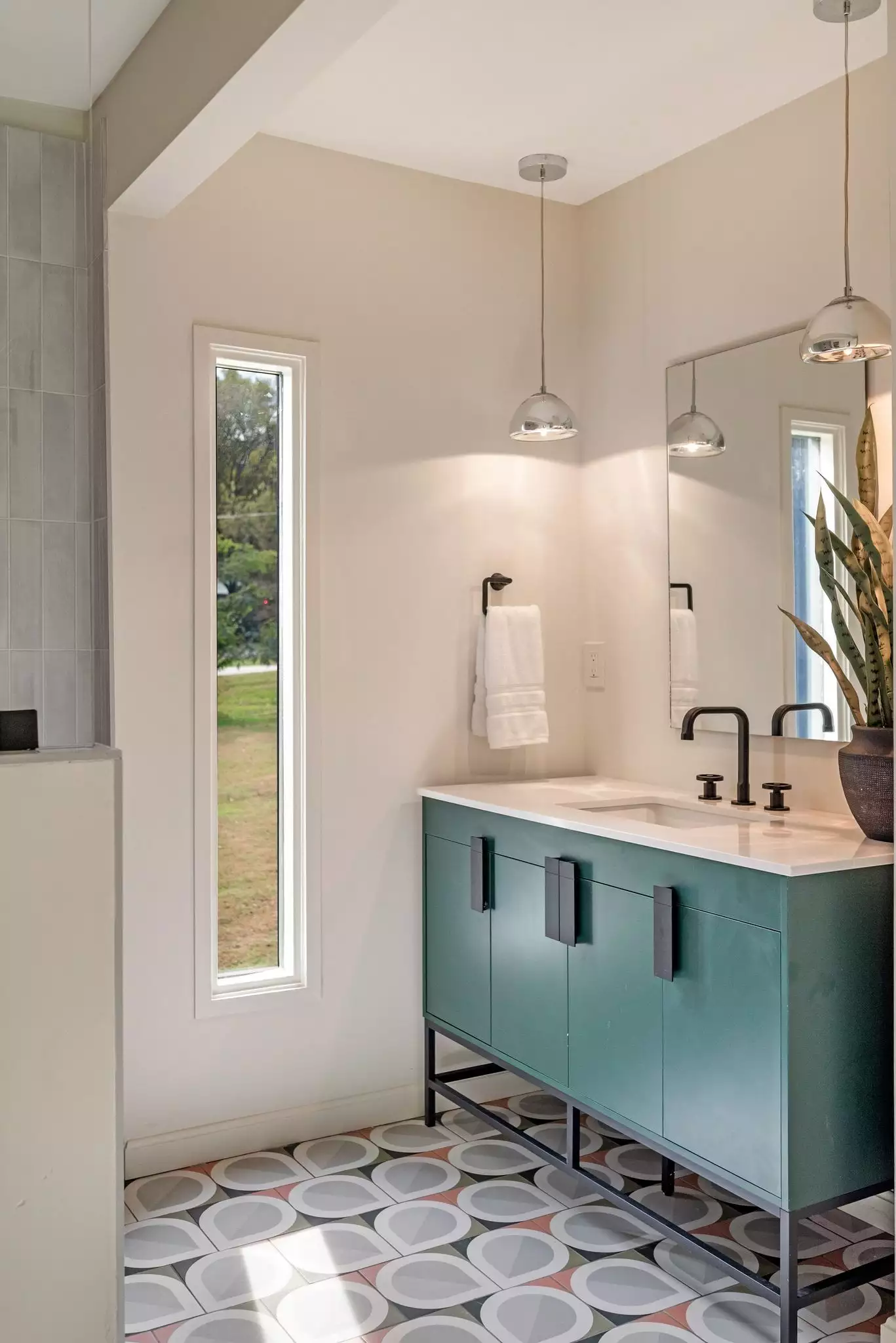 732 Drummond Dr, Nashville, TN  37211