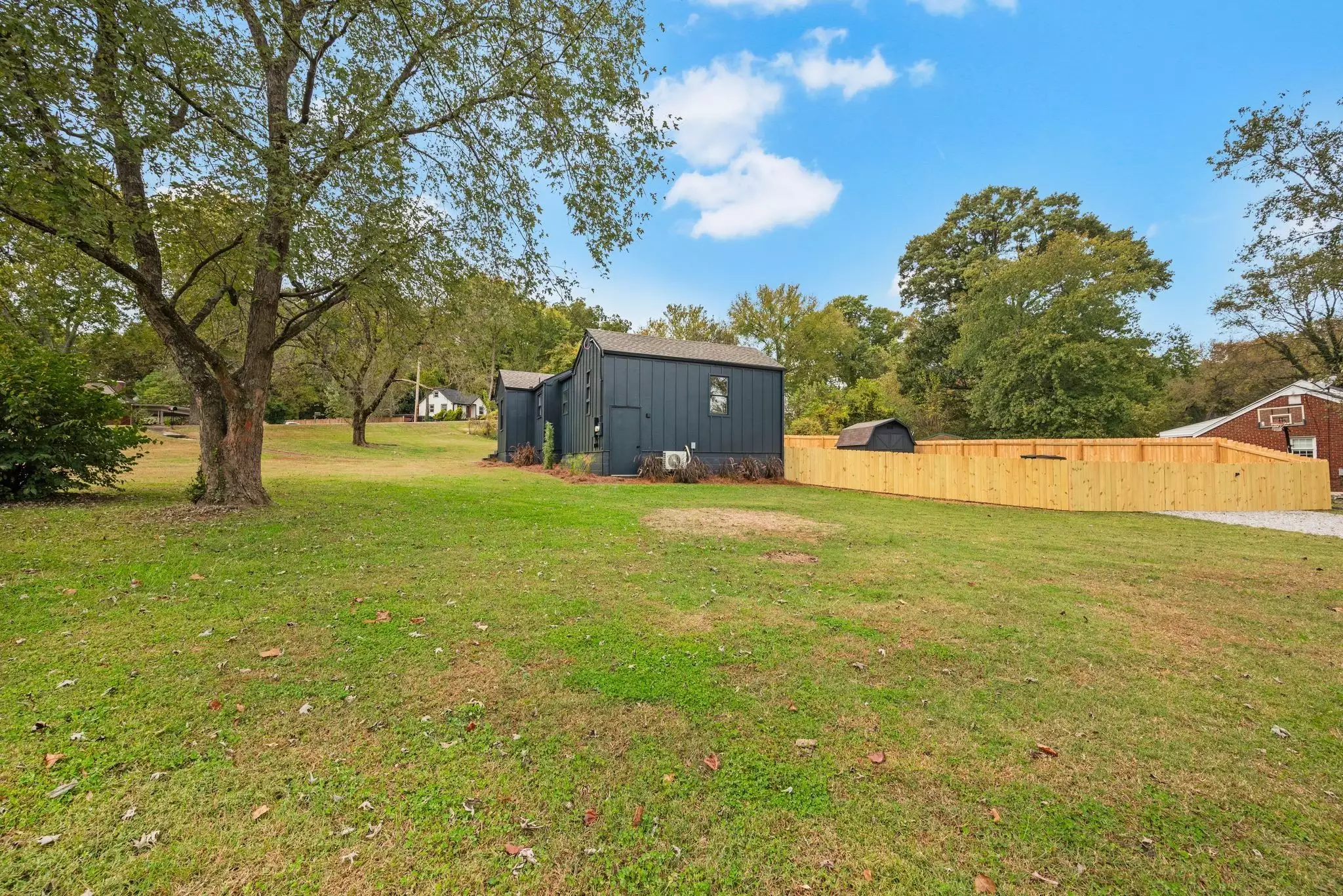 732 Drummond Dr, Nashville, TN  37211