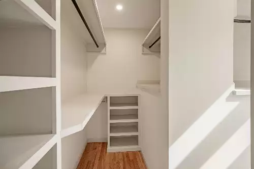 732 Drummond Dr, Nashville, TN  37211