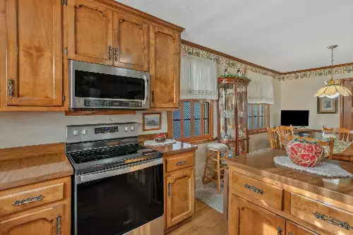 202 Shepherd Hills Dr, Madison, TN  37115