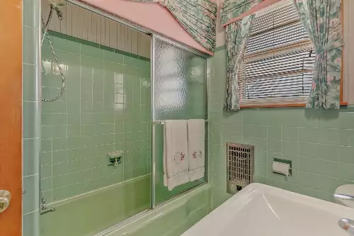 202 Shepherd Hills Dr, Madison, TN  37115