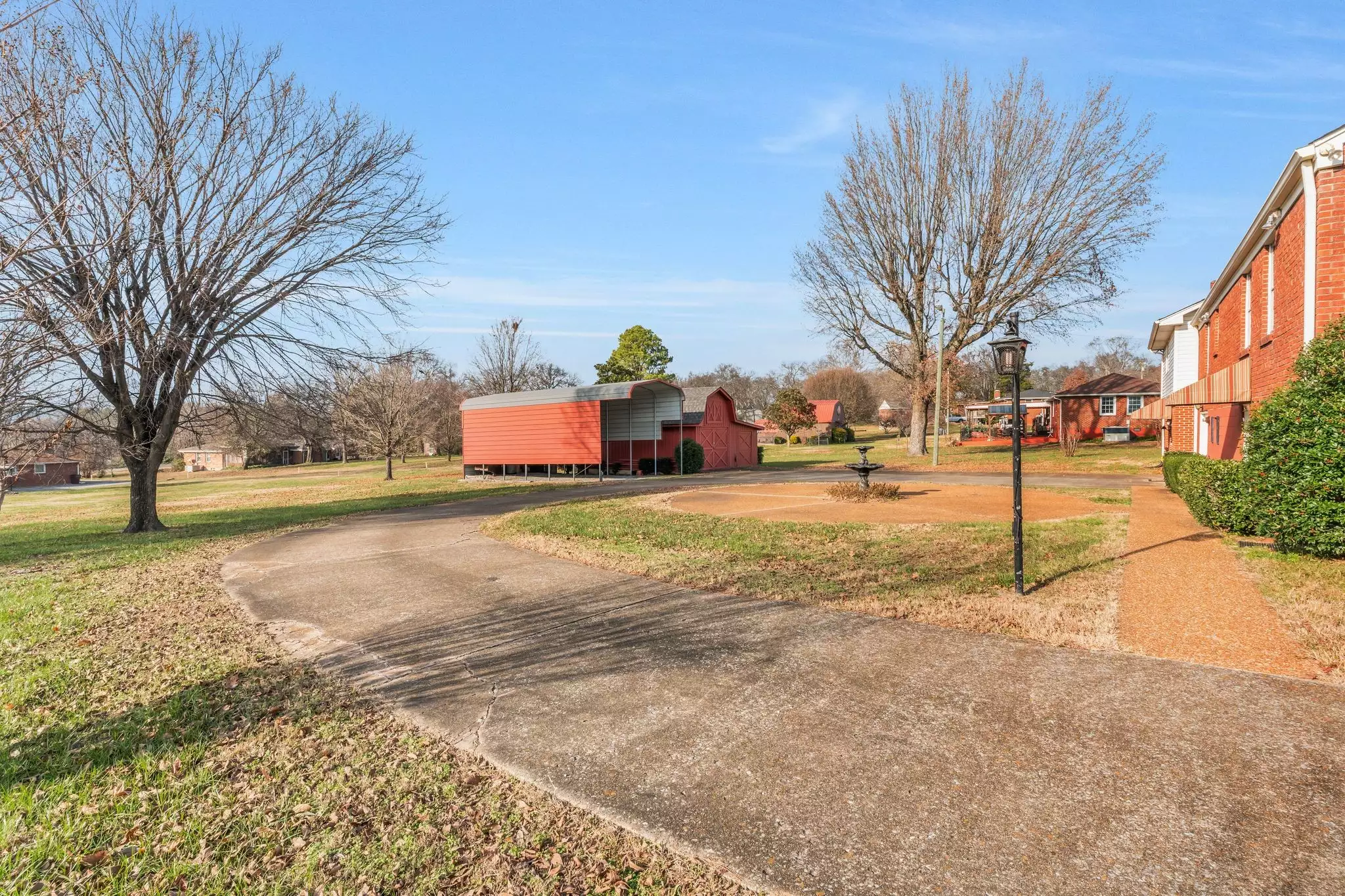 202 Shepherd Hills Dr, Madison, TN  37115