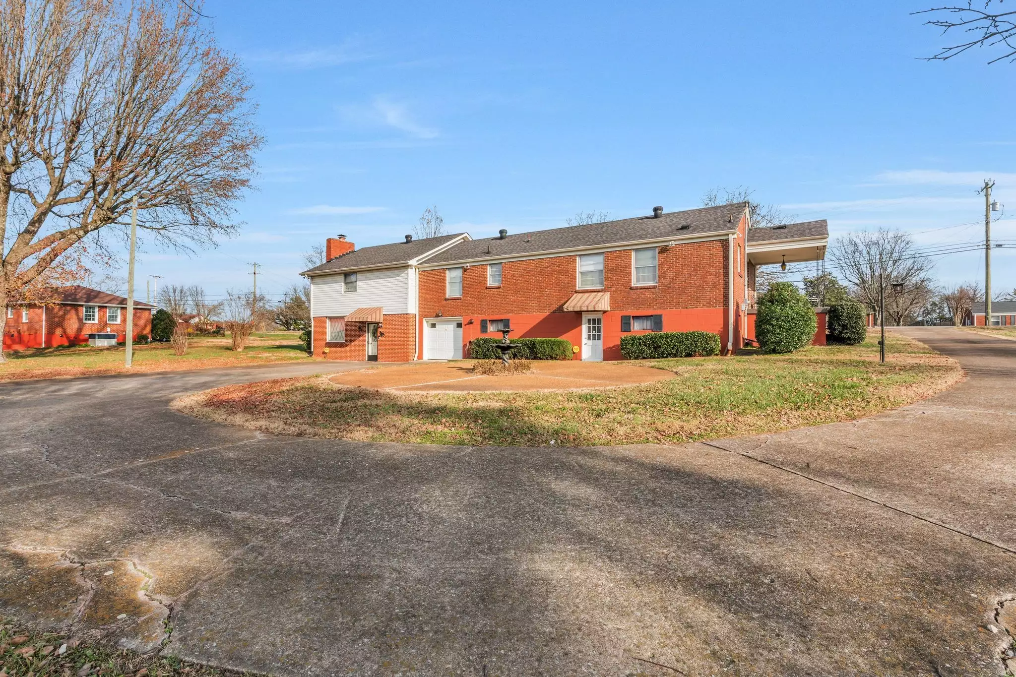 202 Shepherd Hills Dr, Madison, TN  37115