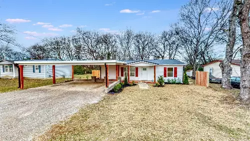 108 Decatur St, Shelbyville, TN  37160