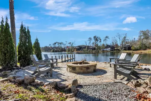 19 Lillypad Ln, Tracy City, TN  37387