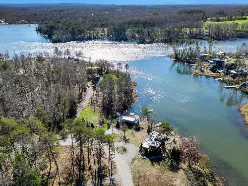 19 Lillypad Ln, Tracy City, TN  37387