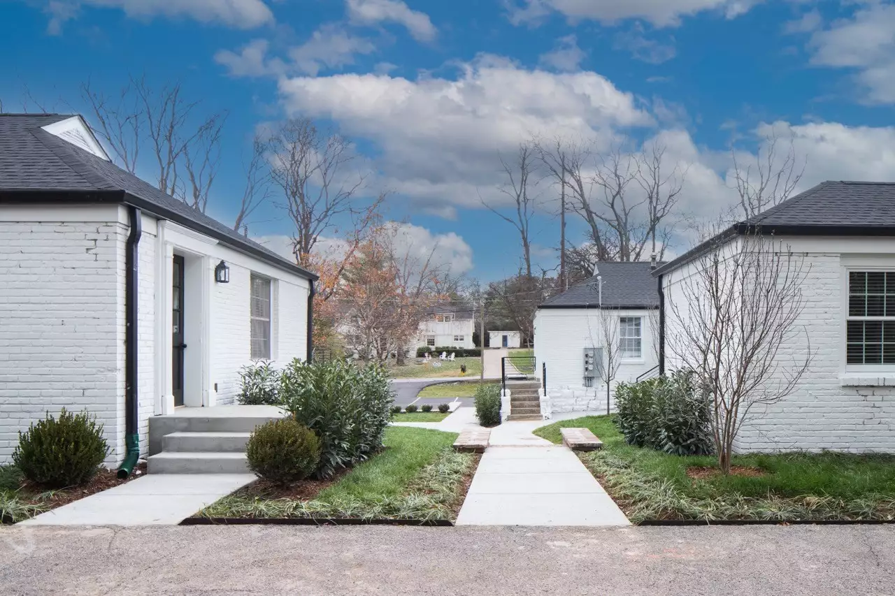 205 Leake Ave, Nashville, TN  37205