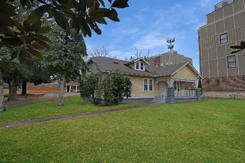 3819 Gallatin Pike, Nashville, TN  37216