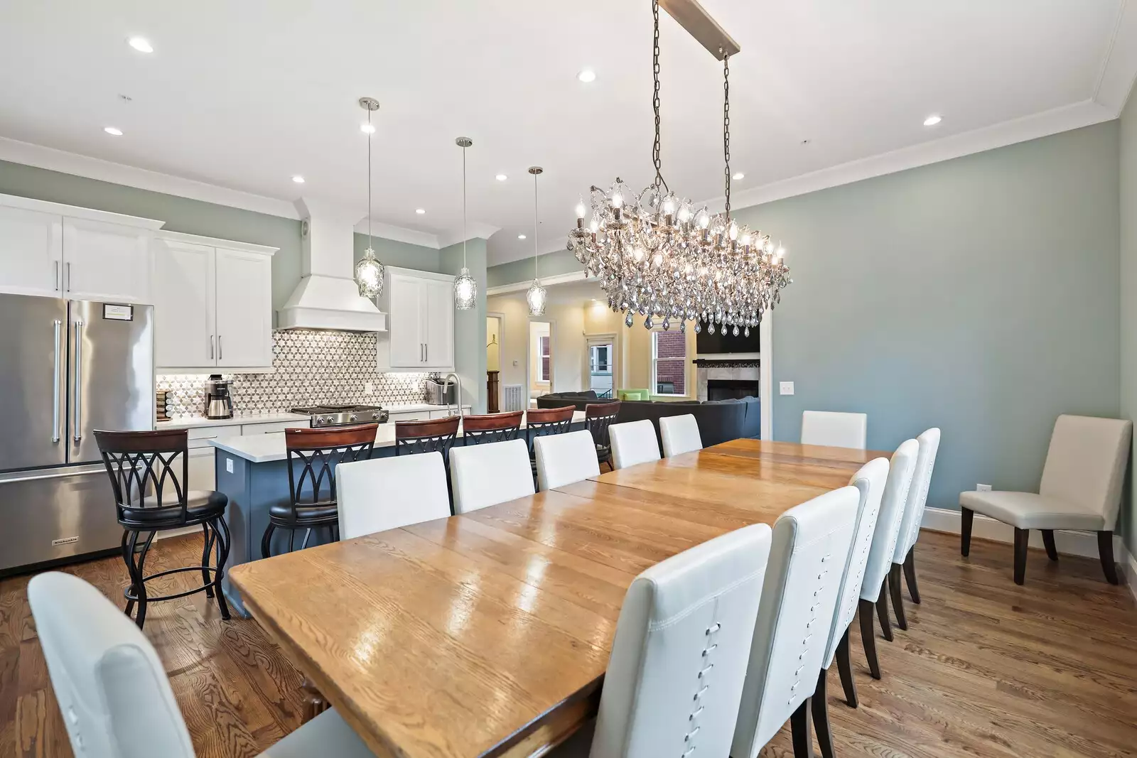 816 Shelby Ave, Nashville, TN  37206