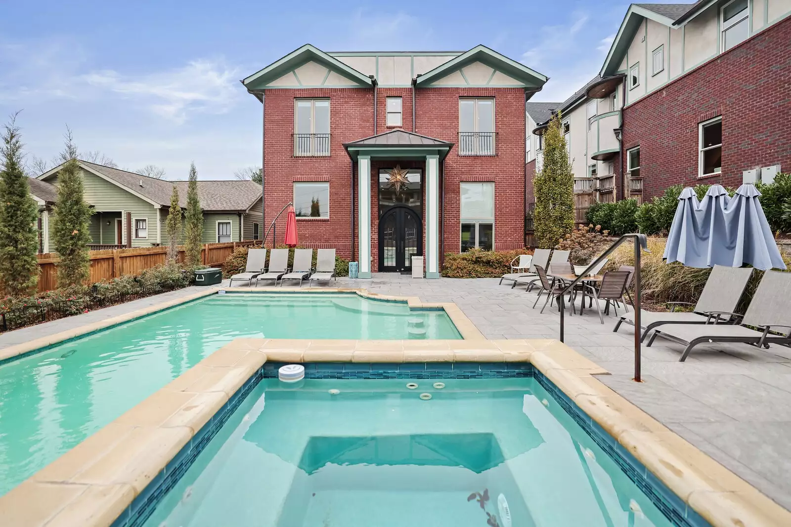 816 Shelby Ave, Nashville, TN  37206