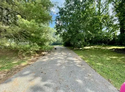 1623 Industrial Loop Rd, Pulaski, TN  38478