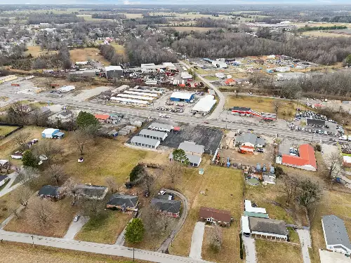 457 N Broadway, Portland, TN  37148