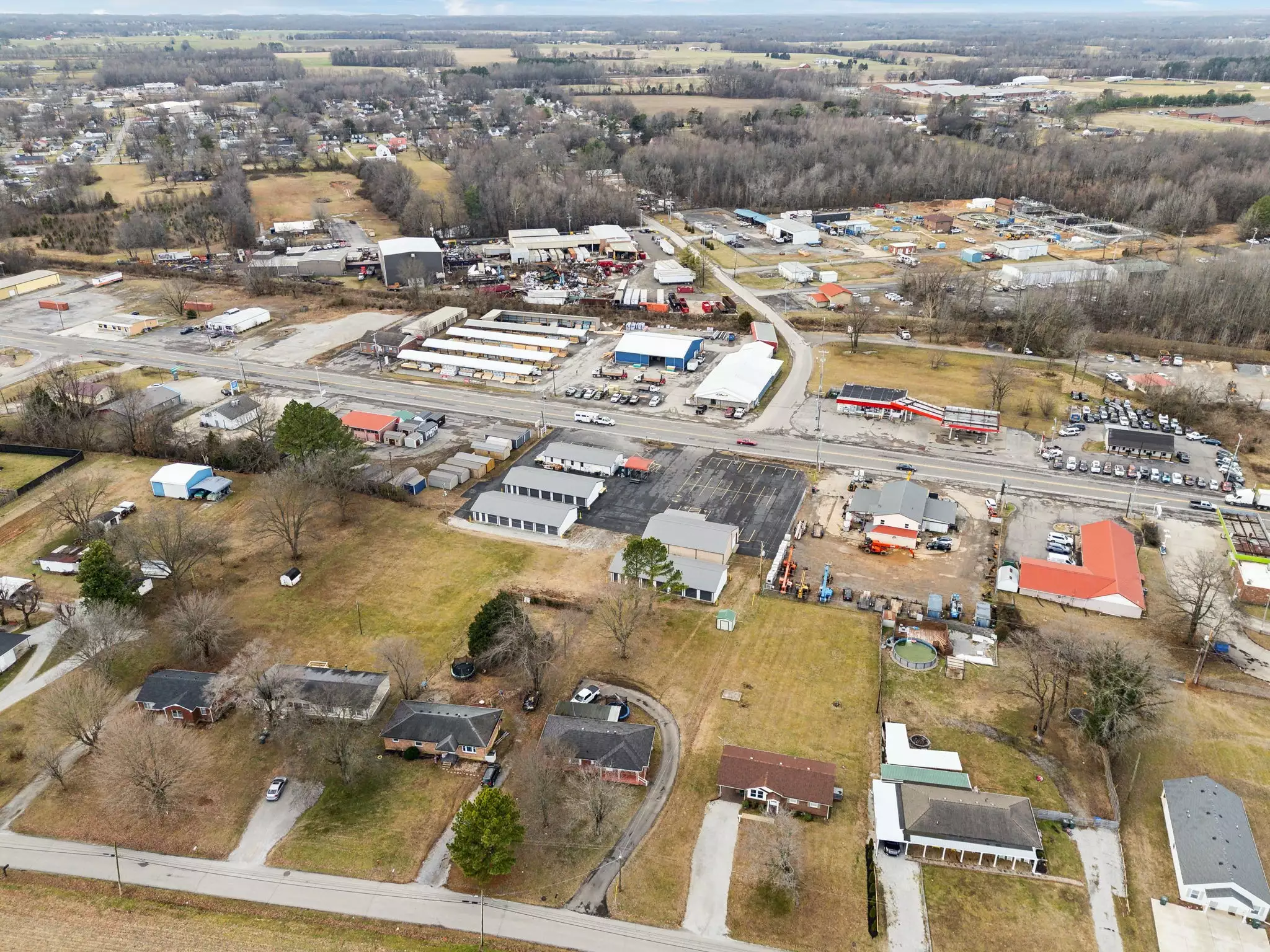 457 N Broadway, Portland, TN  37148