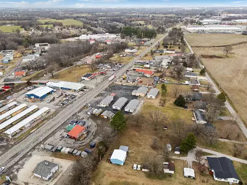 457 N Broadway, Portland, TN  37148