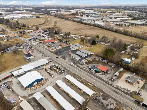 457 N Broadway, Portland, TN  37148