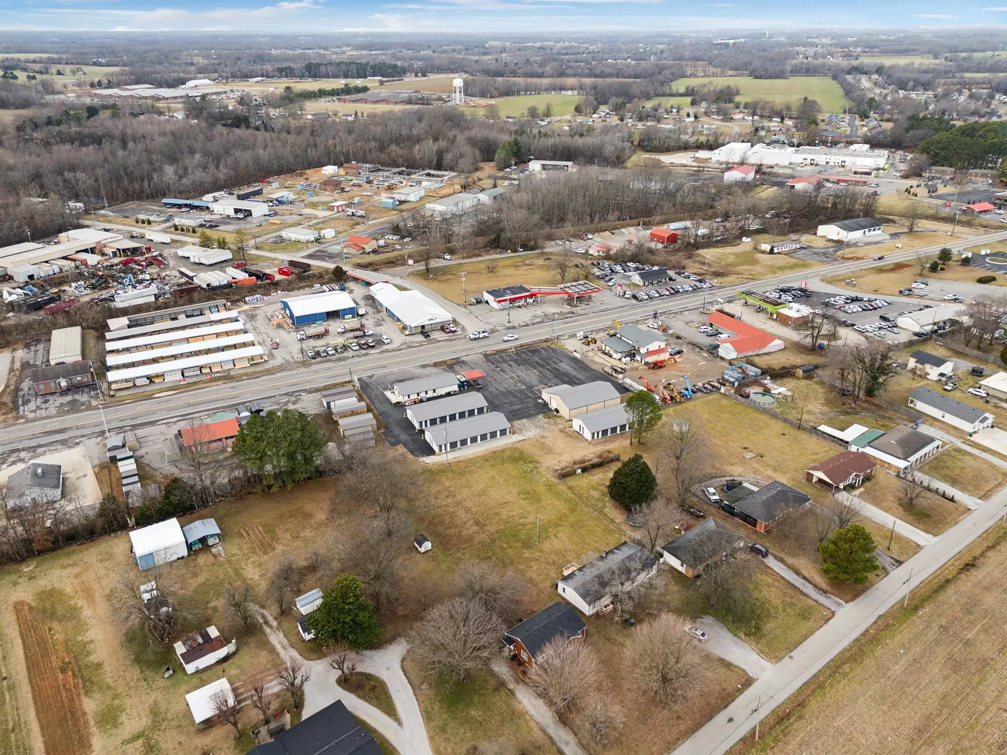 457 N Broadway, Portland, TN  37148