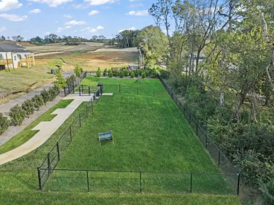 1721 Sharpstone Drive, Columbia, TN  38401