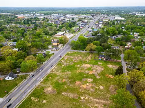 2504 Memorial Blvd, Springfield, TN  37172