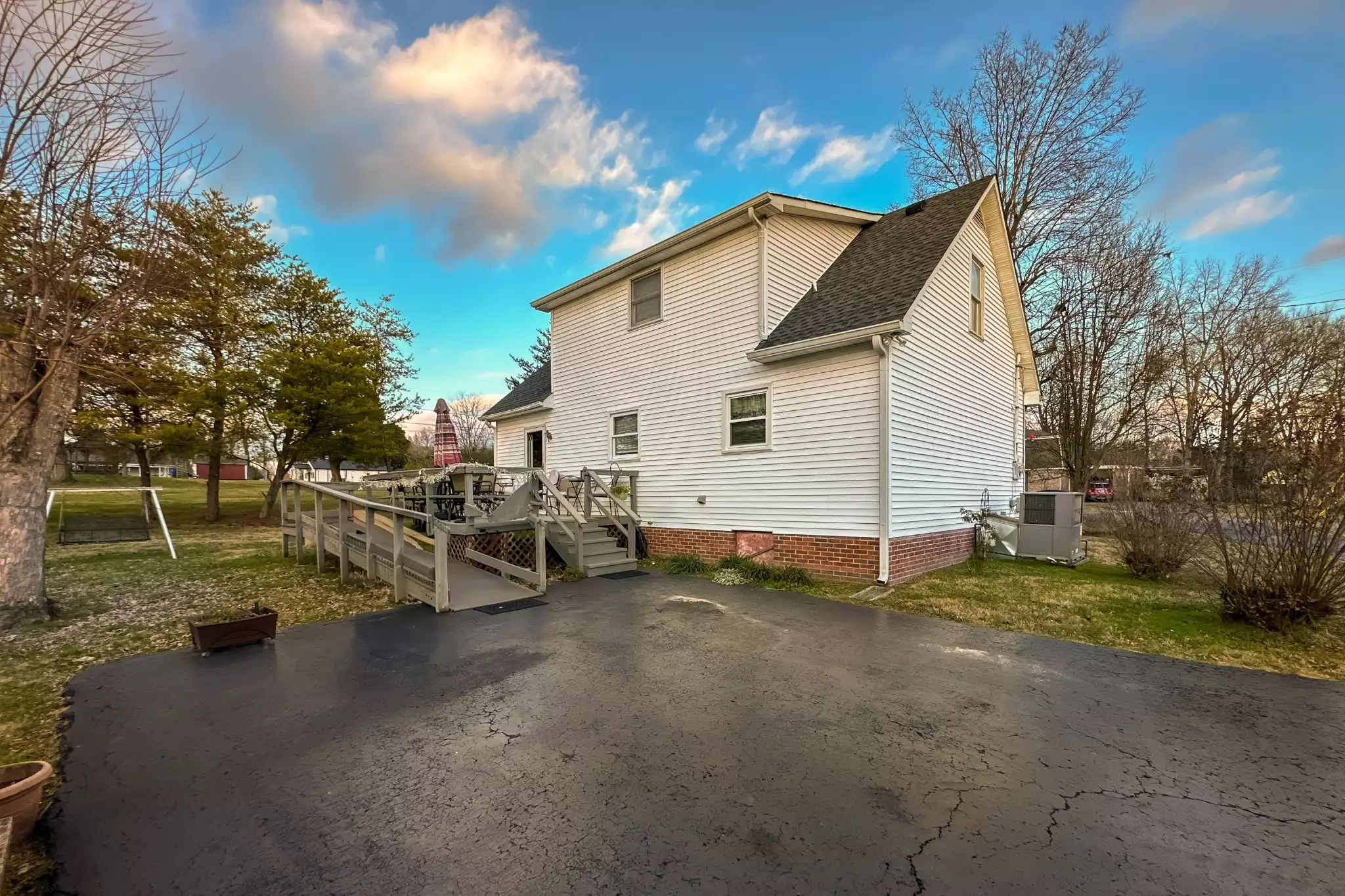 1311 Glenoaks Rd, Shelbyville, TN  37160