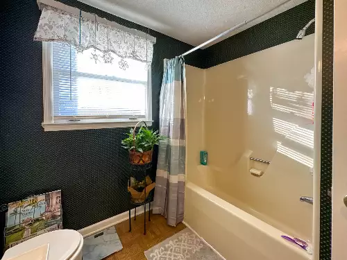 1311 Glenoaks Rd, Shelbyville, TN  37160