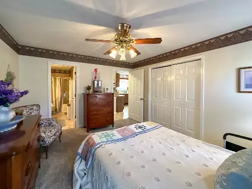 1311 Glenoaks Rd, Shelbyville, TN  37160