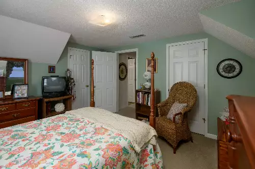 1311 Glenoaks Rd, Shelbyville, TN  37160