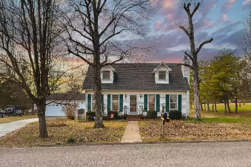 1311 Glenoaks Rd, Shelbyville, TN  37160