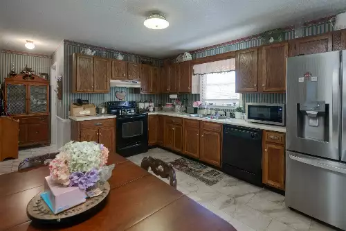 1311 Glenoaks Rd, Shelbyville, TN  37160