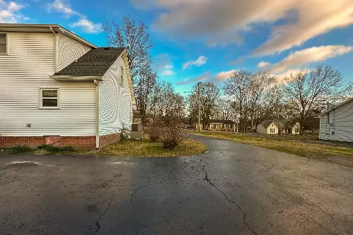 1311 Glenoaks Rd, Shelbyville, TN  37160