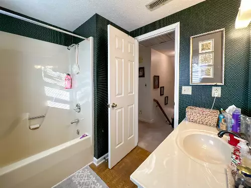 1311 Glenoaks Rd, Shelbyville, TN  37160