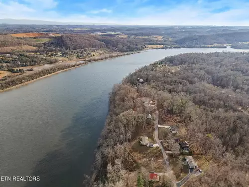 35 Lakeshore Vista Drive, Kingston, TN  37763