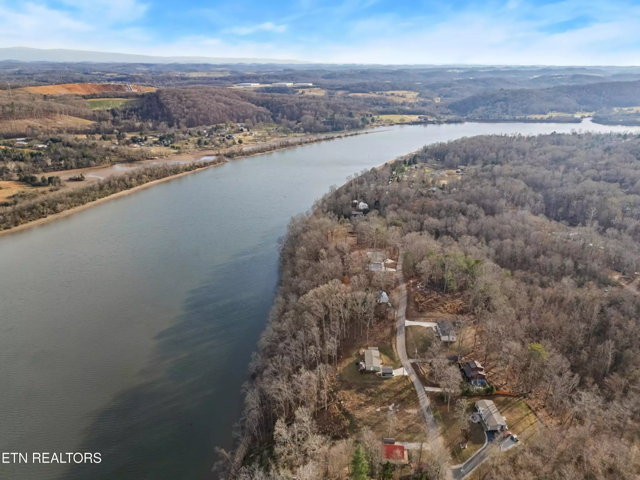 35 Lakeshore Vista Drive, Kingston, TN  37763