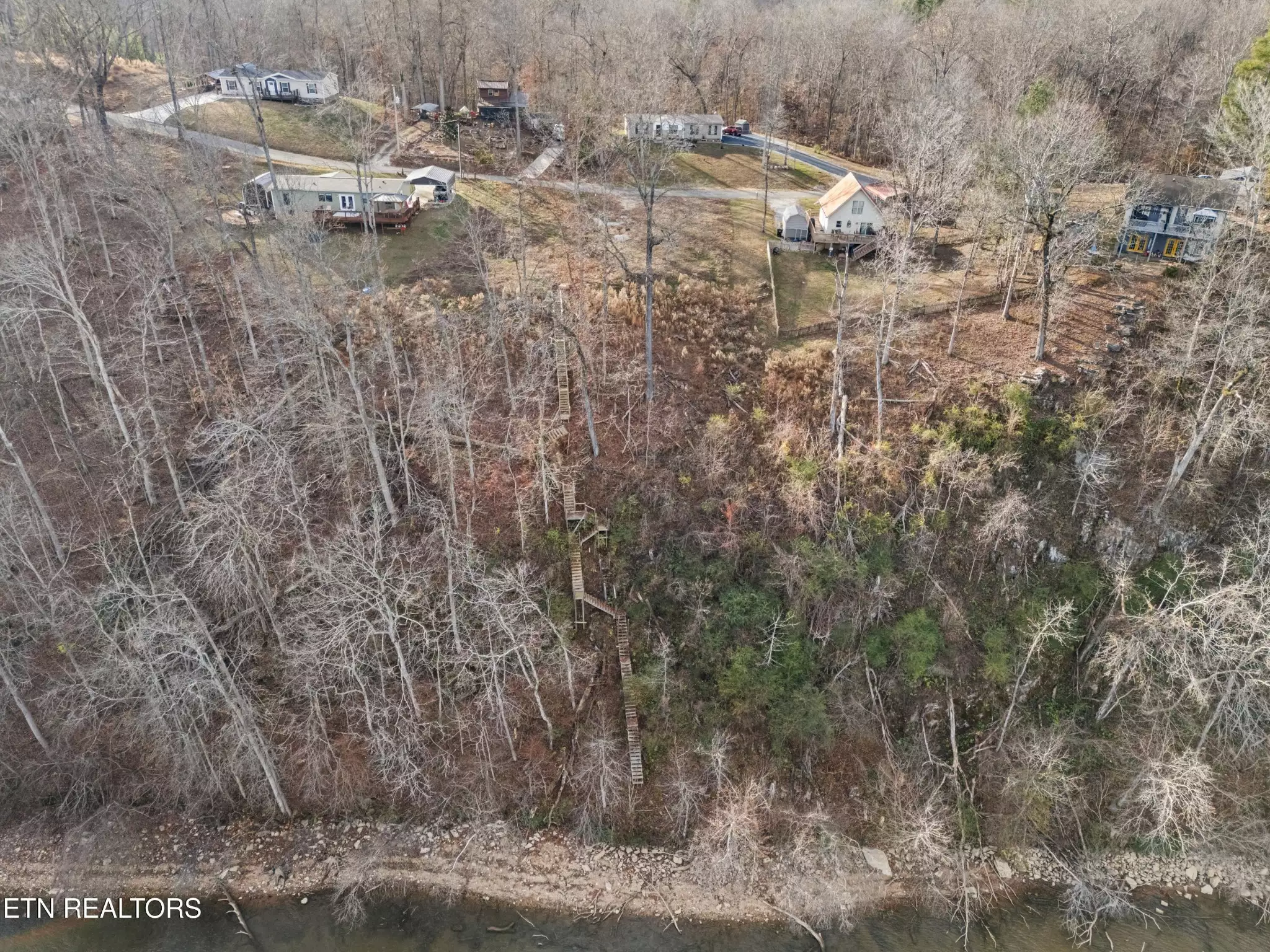 35 Lakeshore Vista Drive, Kingston, TN  37763