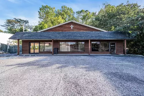 1213 W Gaines St, Lawrenceburg, TN  38464