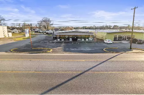918 S College St, Winchester, TN  37398