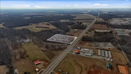8557 Manchester Hwy, Morrison, TN  37357