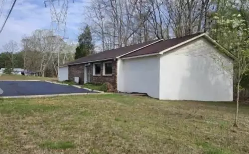 2826 Highway 100, Centerville, TN  37033