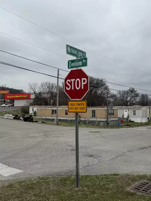 Nicholas Long Drive, Columbia, TN  38401