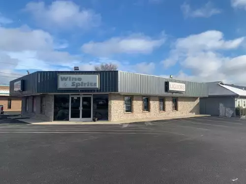 1962 N Jackson St, Tullahoma, TN  37388