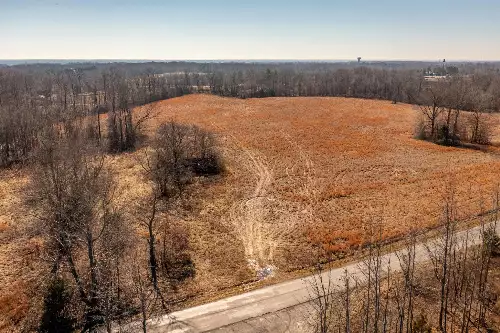 4 York Rd, Pleasant View, TN  37146