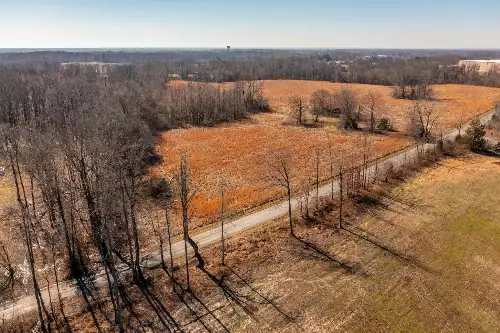 6 York Rd, Pleasant View, TN  37146