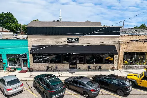 110 W Walnut St, Smithville, TN  37166