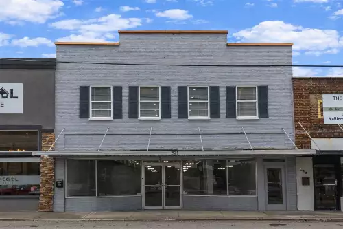 221 W Main St, Woodbury, TN  37190