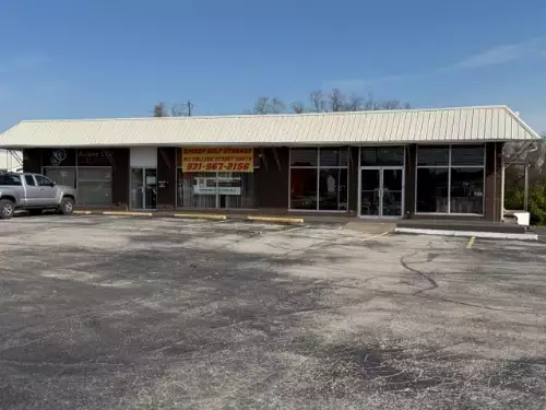 911 S College St, Winchester, TN  37398