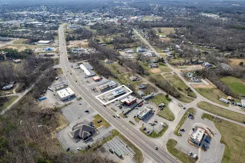 435 E Main St, Hohenwald, TN  38462