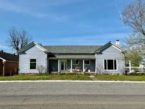 101 W Blackwell St, Tullahoma, TN  37388