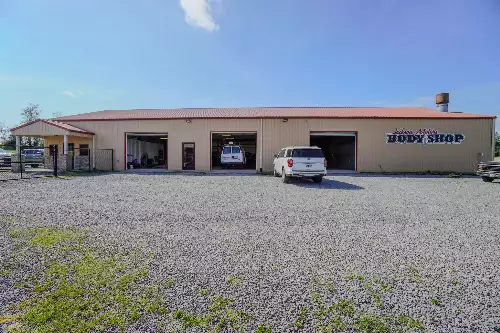 63 Oakdale Rd, Westmoreland, TN  37186